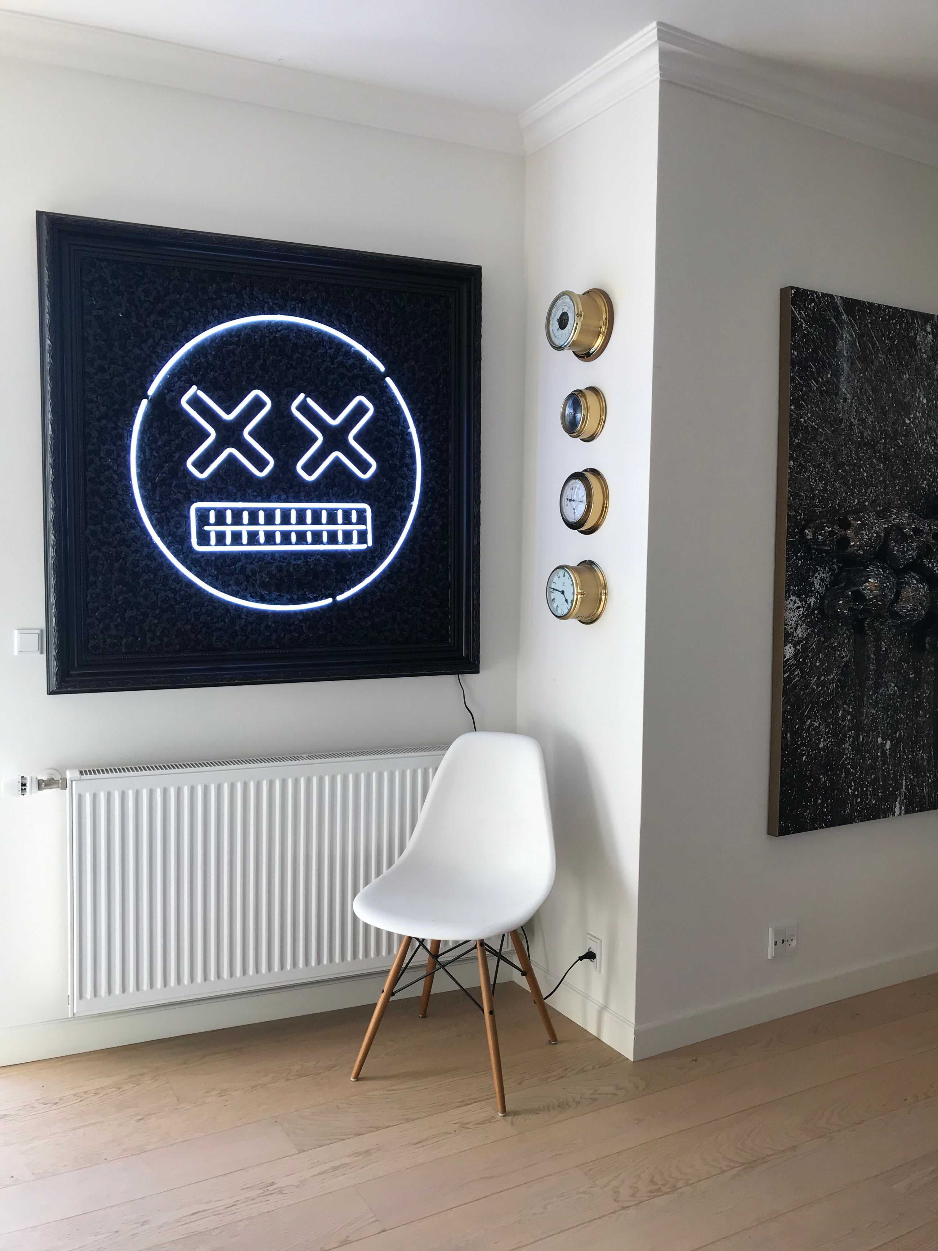 XXMILE BLACK FLOWERS Neon